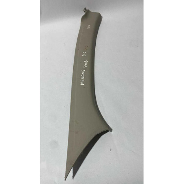 Moldura Coluna Parabrisa Dia Direito Megane Gt 08 8200483347 Cinza