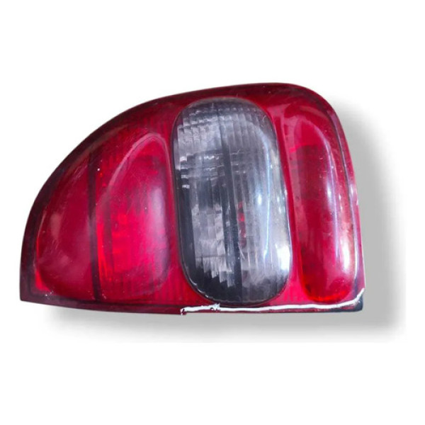Lanterna Direita Chevrolet Corsa Classic 1999 2000 Detalhe Direito/passageiro Vermelho