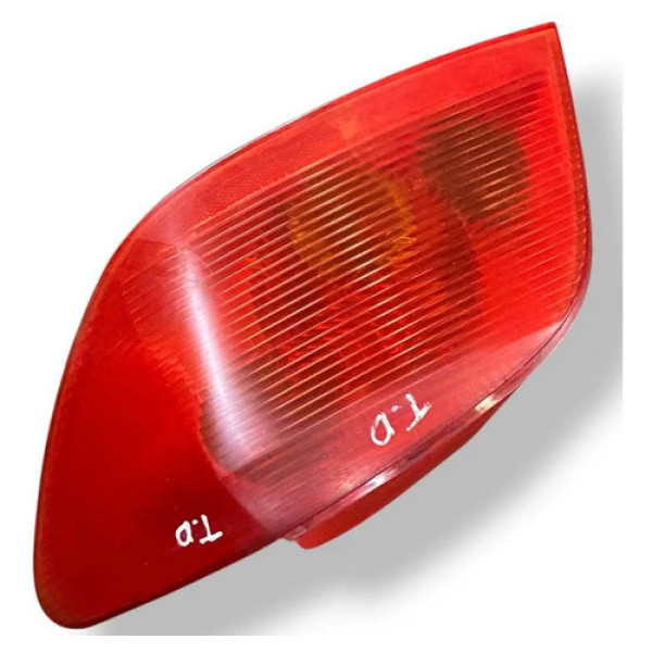 Lanterna Lado Direita Peugeot 307 2004 2005 2006 2007 Direito/passageiro Vermelho