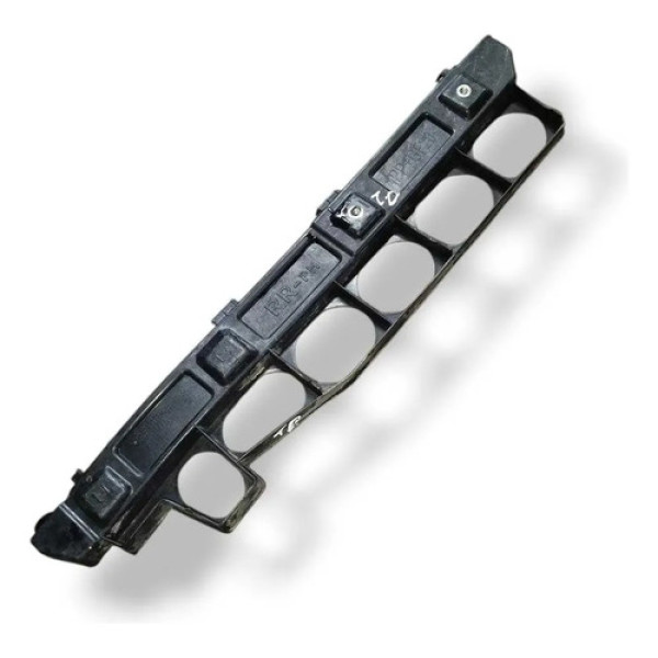 Guia Para-choque Traseiro Direito Kia Cadenza 3.5 V6 2012