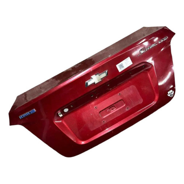 Tampa Traseira 1.6 Chevrolet Sonic Sedán 2012 2013 Detalhe Vermelho