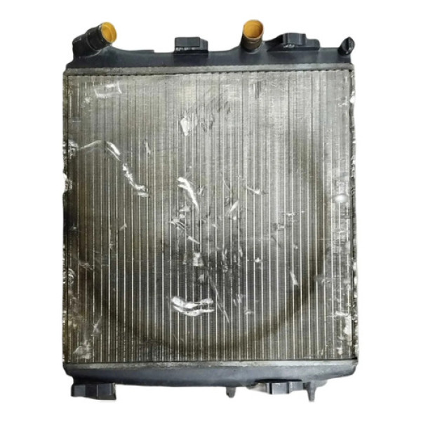 Radiador Renault Kangoo 1.6  Renault Kangoo 2008 8200209792