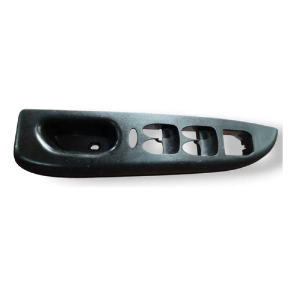 Moldura Comando Vidro Dianteiro Esquerdo Qq 2012 S116102511