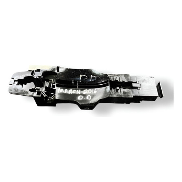 Suporte Maçaneta Dianteira Direita Nissan March 2015 2016 Preto Dianteira