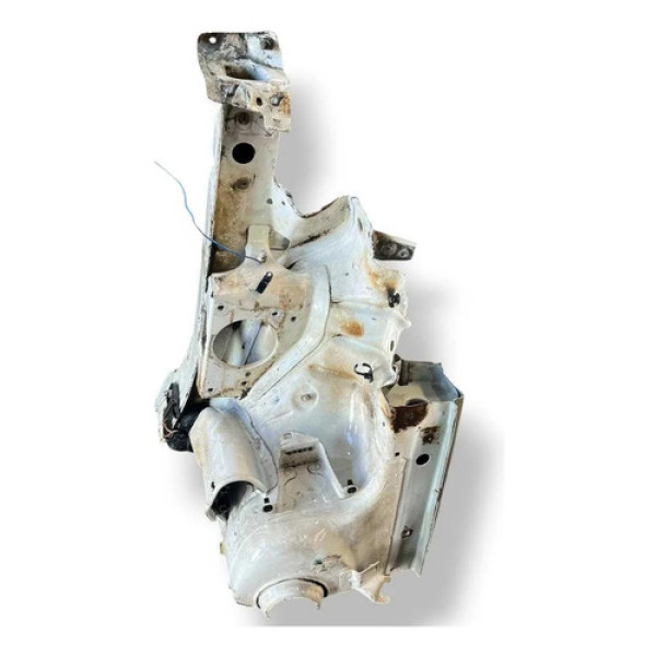 Ponta Longarina Direita Vw Voyage 2014 2015 2016 Com Detalhe Branco
