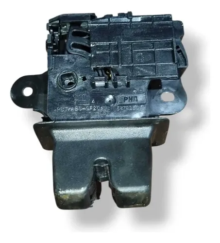 Fechadura Tampa Traseira Chevrolet Sonic Sedán 2014 13501988