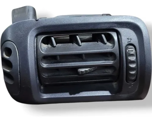 Duto Difusor Ar Painel Esquerdo Renault Clio 2002 95095310