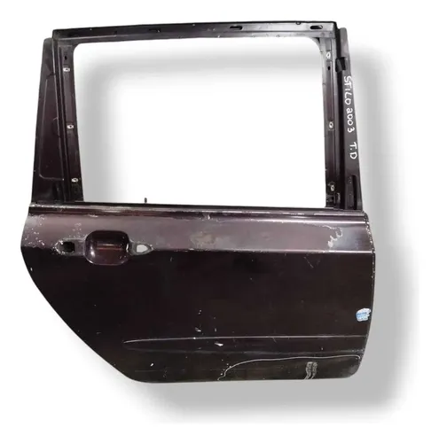 Porta Traseira Direita Fiat Stilo 1.8 2003 2004 2005 Detalhe Traseira Direita Vermelho