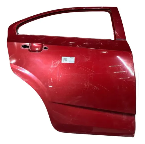 Porta Traseira Direita Chevrolet Sonic Sedán 2012 Detalhe Traseira Esquerda Vermelho