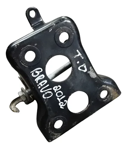 Suporte Eixo Traseiro Direito  Fiat Bravo 2012 2013 2014