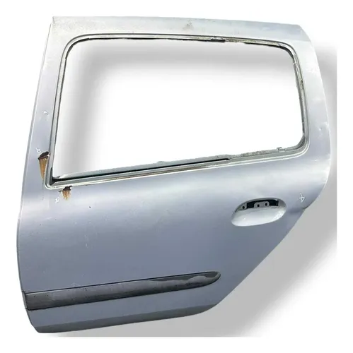 Porta Traseira Esquerda Renault Clio 2002 2003 2004 Detalhe Traseira Esquerda Prateado