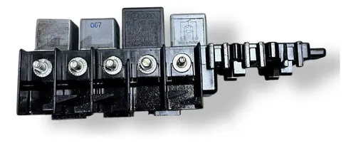 Suporte Caixa Rele Audi A3 1997 1998 1999 2000 8l0941822