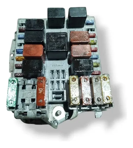 Caixa Fusiveis Fiat Linea 1.9 2010 2010 2011 2012 51815336