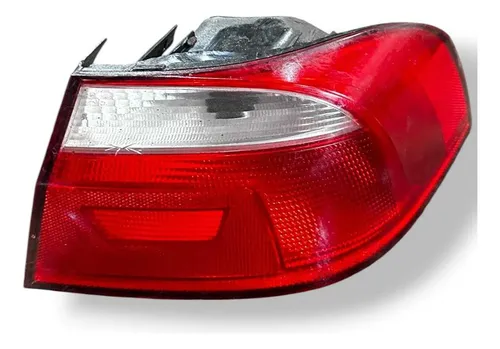 Lanterna Traseira Direita Volkswagen Voyage 5u5945096p Direito/passageiro Preto