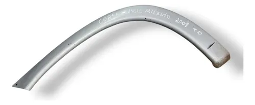 Moldura Paralama Traseiro Direito Corsa 1.0 2001 93235708 Prateado