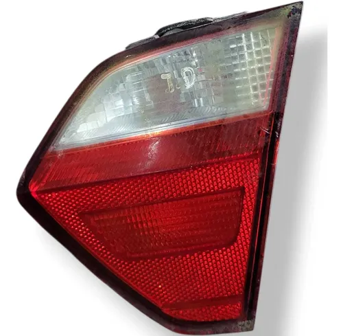 Lanterna Tampa Traseira Direita Vw Voyage 2014 5u5945094b Direito/passageiro Vermelho