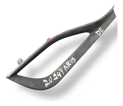 Moldura Difusor Ar Esquerdo Toyota Yaris 1.5 2025 550110d120