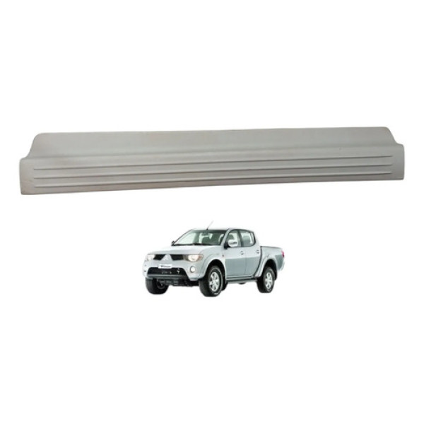Soleira Dianteira Direita Mitsubishi L200 Triton 2008 A 2016 Cinza