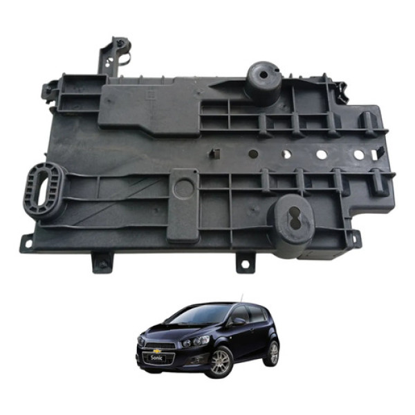 Suporte Caixa Bateria Gm Sonic 2012 A 2014 95933269 Original Preto