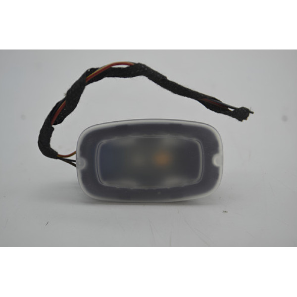 Luz Luminaria Cortesia Interna Mercedes Gle 400 2022 Origina - Branco-neutro
