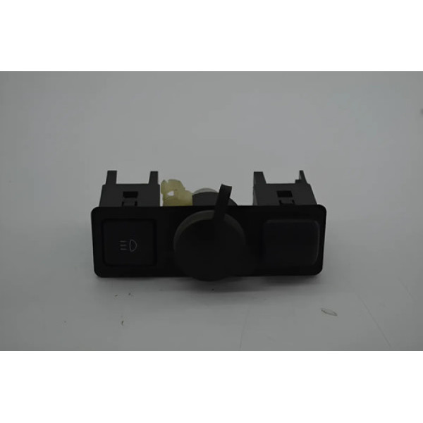 Tomada 12v Acendedor C/farol Corsa Sedan 2002-2012 Preto