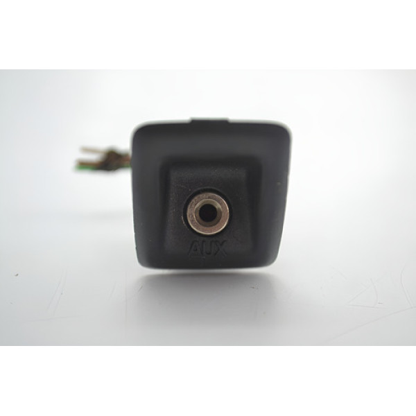 Botao Entrada Auxiliar Console Volvo Xc70 2008 Original