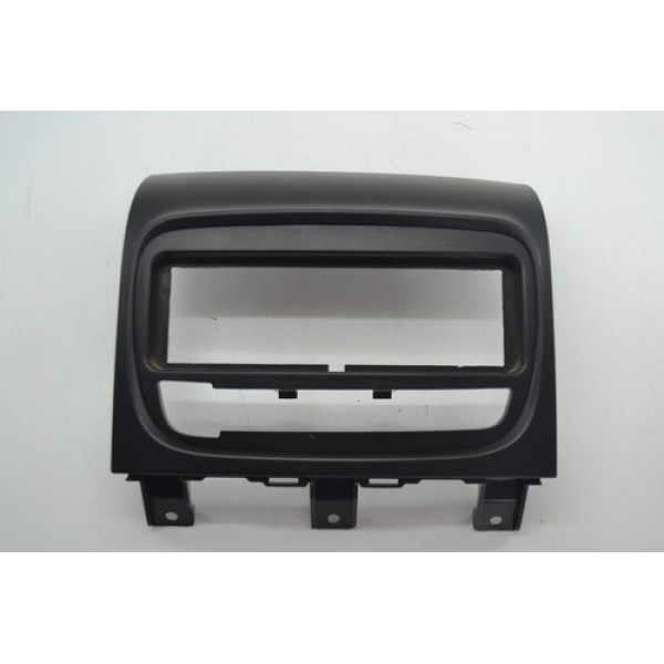 Moldura Central Painel Radio Fiat Strada 2012 Original Preto