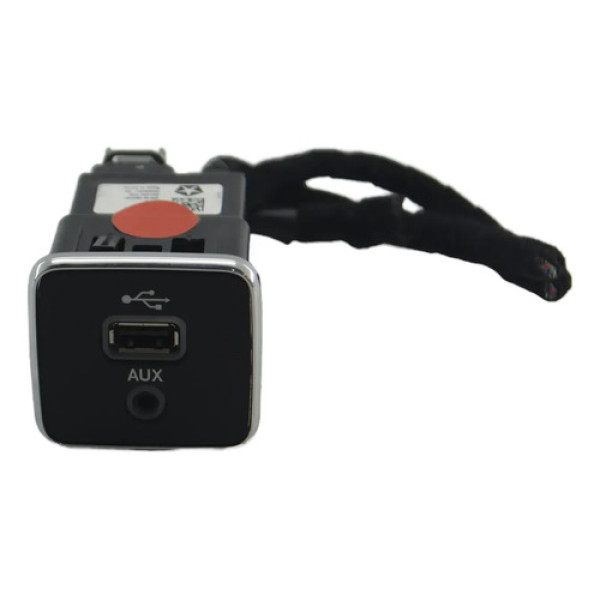 Entrada Conector Usb Auxiliar Console Toro 2016-2022 Origina