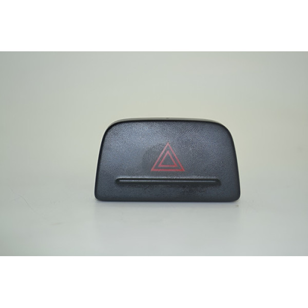 Botão Pisca Alerta Painel Volkswagen Voyage Origi Preto