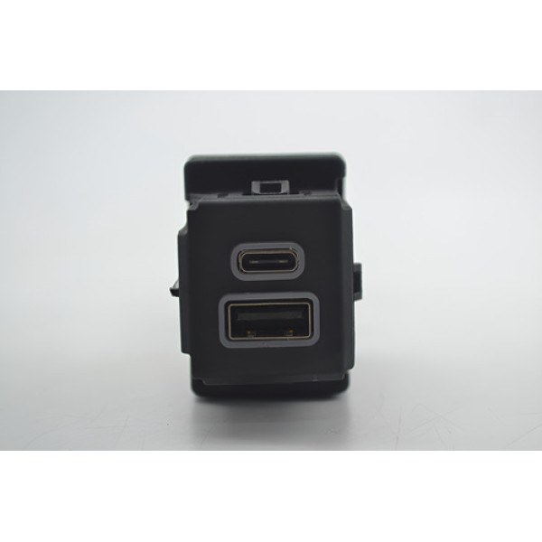 Entrada Usb Tipo C Console Jeep Compass 2023 Origina