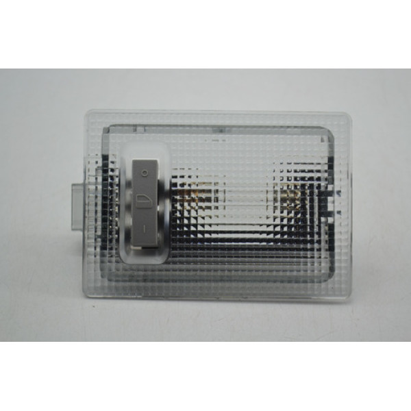 Luz Luminária Cortesia Teto Chevrolet Tracker 2021 Origina