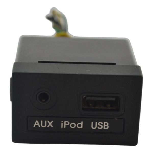 Entrada Conector Usb Aux Console Picanto 2012 Original