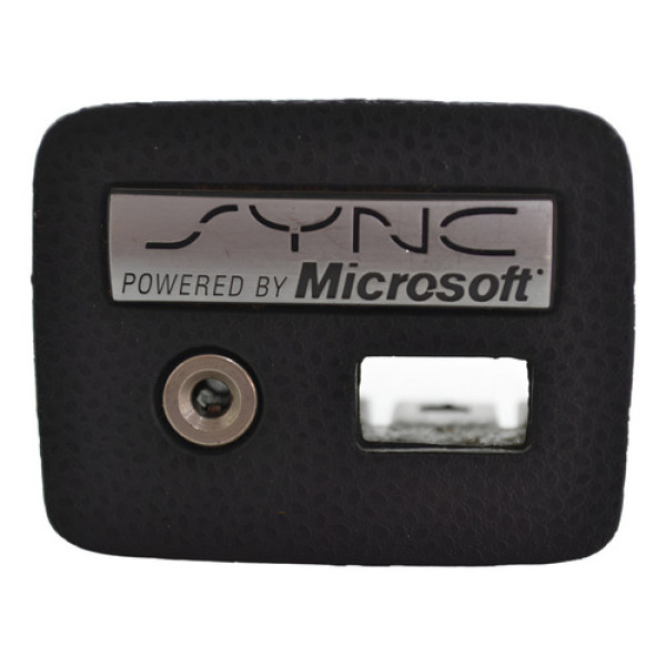 Moldura Console Entrada Auxiliar Sem Usb Fiesta 2014 Origina