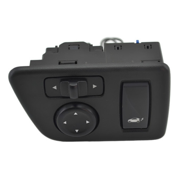 Moldura Botão Regulagem Retrovisor Porta Mala Kwid 2021 Orig