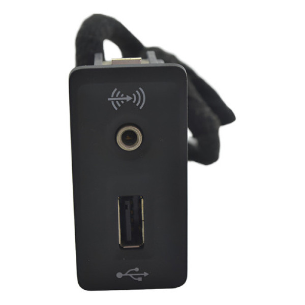 Entrada Usb Auxiliar Console Volkswagen Golf 2015 Original