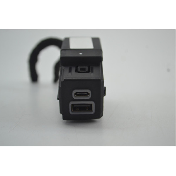 Entrada Usb + Tipo C Usb Jeep Commander 2021 2022 Original