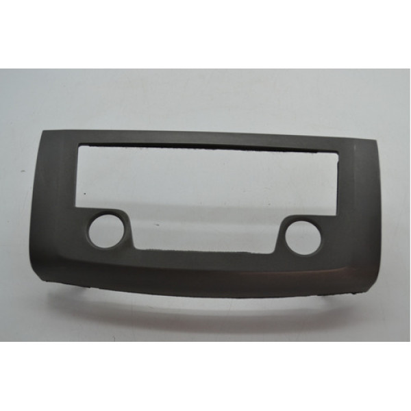 Moldura Central Radio Som Painel Nissan Sentra 2016 Original Cinza