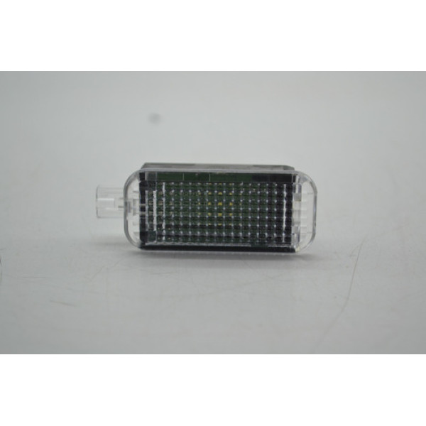 Luz Interna Cortesia Banco Dianteiro Audi Q5 2018 Original