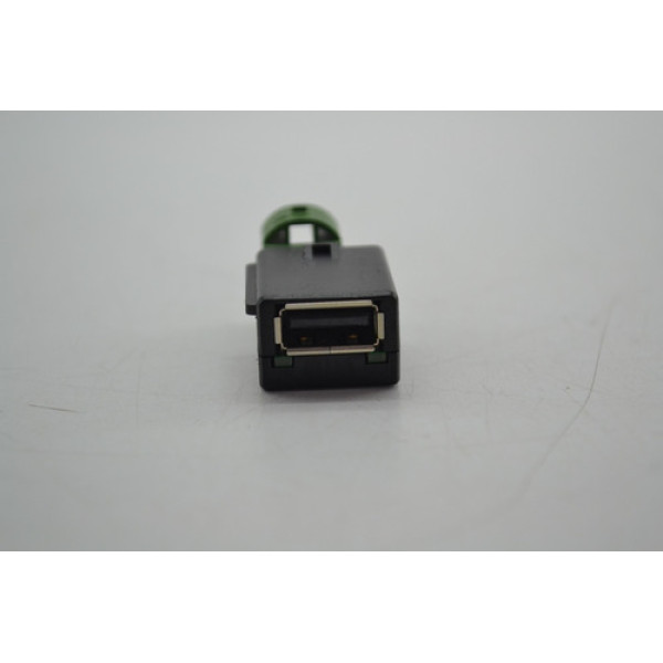 Entrada Usb Audi Q5 Tfsi S Tronic 2018 Original