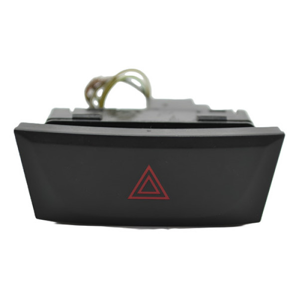 Botão Pisca Alerta Painel Gm Tracker 2016 A 2019 Original Preto
