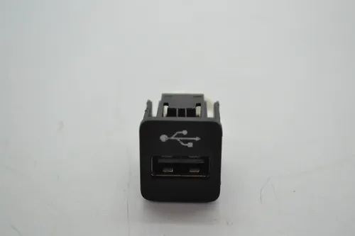 Tomada Entrada Energia Usb Console Bmw X4 2019 2020 Original