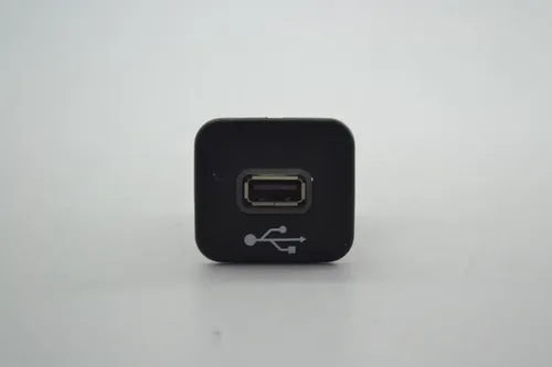 Entrada Tomada Usb Jeep Renegade 2015 2016 Original Preto