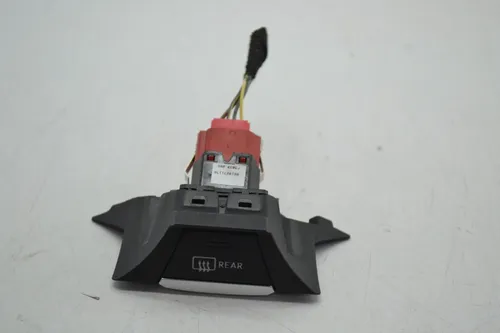 Botão Desembaçador Traseiro Audi Tt Coupe 2016 Original