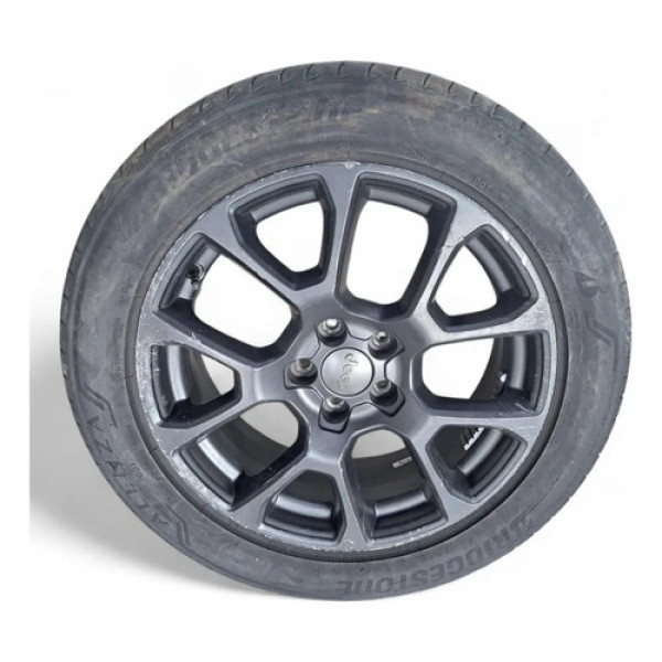 Roda Compass Aro 18 C/pneu 225 55 R18  Prateado