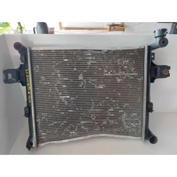 Radiador De Agua Jeep Cherokee V8 4.7 2003 2004 2005 A 2010
