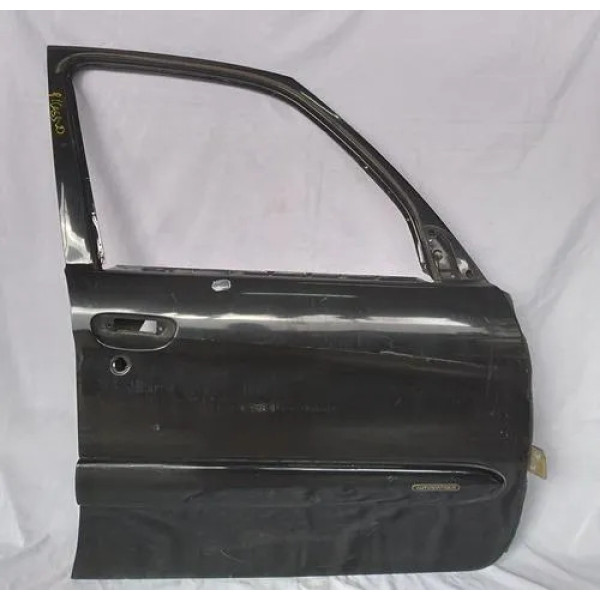 Porta Dianteira Direita Citroën Xsara Picasso 2001 A 2008  Dianteira Direita Preto