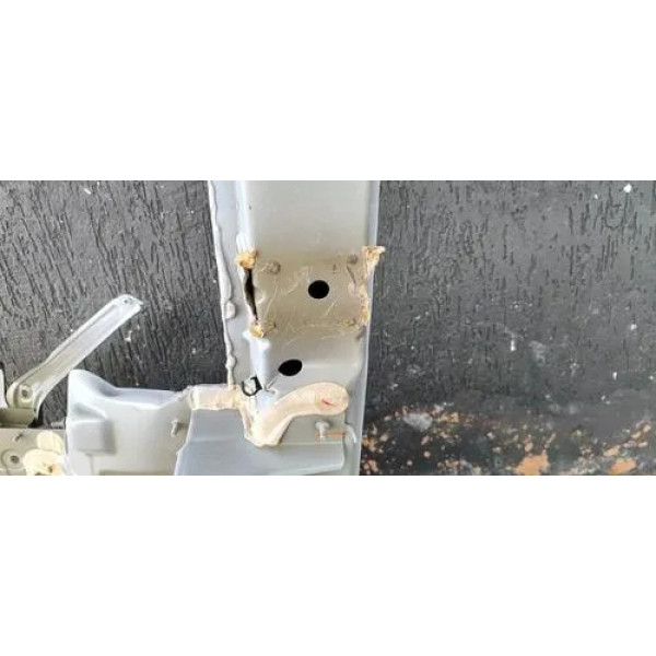 Carroceria Longarina Direita  Kwid 1.0 3c 23 24 Ponta Torta 