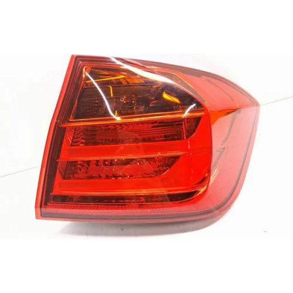 Lanterna Traseira Dir Bmw F30 F80 316 320 328 335 13/15 Cant Direito/passageiro Vermelho