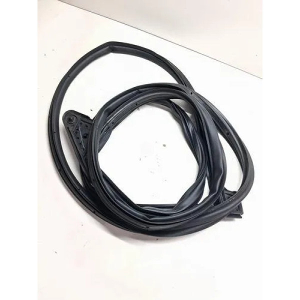 Borracha Pingadeira Porta Dianteira Direita Tracker 2020/