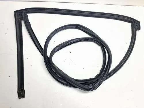 Borracha Porta Traseira Esquerda (carroceria) Tracker 2020/